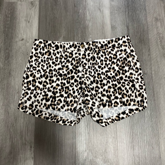 Old Navy Everyday Short Mid Rise Leopard Print - Picture 1 of 4
